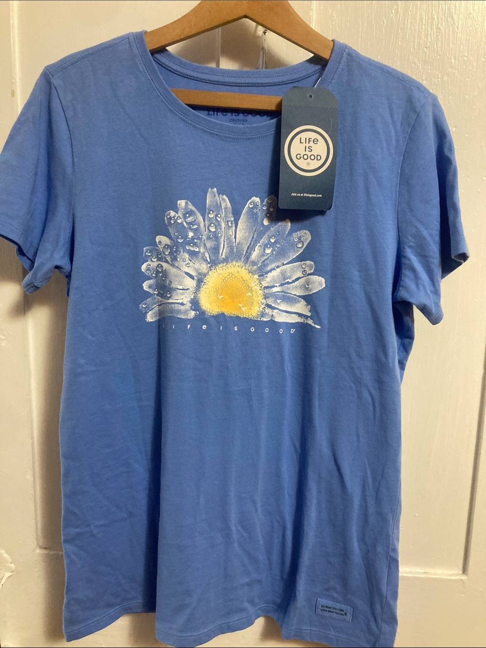 Life Is Good Blue Daisy Tee with Yellow Center